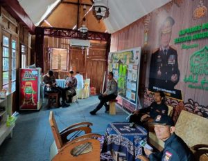 Posyan Polres Bondowoso Unik Bergaya Klasik Sedia Kopi dan Takjil Gratis Bagi Pemudik