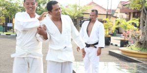 Tingkatkan Kemampuan, 573 Personil Polres Sampang Sampang Laksanakan Ujian Beladiri Polri