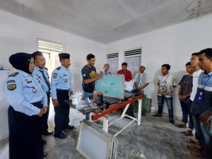 BAPAS PAMEKASAN MEMBERIKAN BIMBINGAN KETERAMPILAN USAHA SABLON TERHADAP KLIENNYA