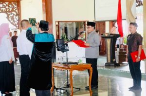 BUPATI MAS TAMAM LANTIK 106 PPPK NAKES, INGATKAN PELAYANAN KEPADA MASYARAKAT