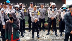 Polres Nganjuk Turunkan Ratusan Personel Gabungan Amankan Peringatan Hari Buruh Internasional 2023