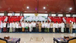 Kukuhkan Pengurus DMI, Bupati Sampang : Mari Bersinergi Tingkatkan Kualitas Masjid