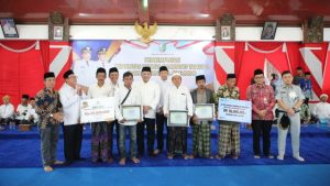 Bupati dan Wabup Sampang Sambut Kedatangan Penyintas Warga Sampang di Pendapa Trunojoyo