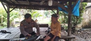 Pastikan Harkamtibmas, Bhabinkamtibmas Lakukan Sambang Desa Binaan
