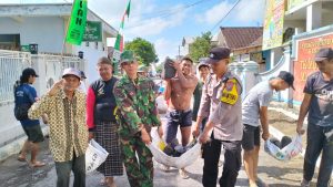 Gotong Royong, TNI – Polri di Lumajang Bantu Pembangunan Masjid Nurul Falah