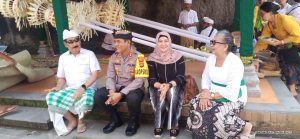 Kapolres AKBP Teguh Priyo Wasono Ziarah di Pura Kramat Ratu Mas Sakti Seseh