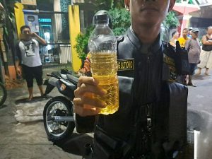 Tim Respati Sat Sabhara Polrestabes Surabaya Amankan Empat Pemuda Saat Pesta Miras*
