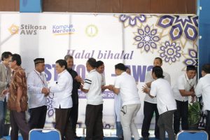 Halal Bihalal Stikosa-AWS Momentum Raih Kemajuan Kampus Komunikasi