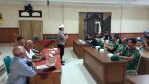 Optimalkan Persiapan Lomba Linmas Polsek Abiansemal Gelar Jum’at Curhat di Desa Jagapati