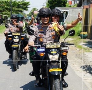 Sinergitas TNI – Polri di Gresik, Laksanakan Patroli Motor Untuk Kamtibmas