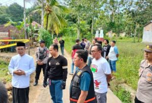 Polres Sumenep Datangkan Tim Labfor Polda Jatim Olah TKP di Kantor MWC NU