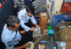 Pimpin Penggeledahan Hunian di Lapas Surabaya, Stafsus Menkumham Ingatkan Pentingnya Intelijen Pemasyarakatan