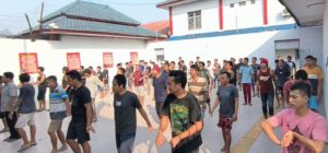 Meningkatkan Imunitas Tubuh Di Balik Jeruji : Antusiasme Warga Binaan Rutan Gresik dalam Kegiatan Senam