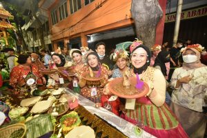 PATUT BERBANGGA, FESTIVAL RUJAK ULEG SURABAYA MASUK DALAM BAGIAN 110 KARISMA EVENT NUSANTARA KEMENPAREKRAF RI