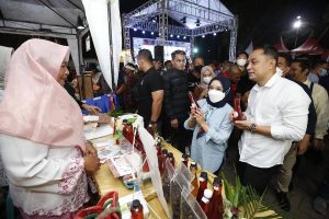 GERAKAN EKONOMI KERAKYATAN SURABAYA LEWAT PERAYAAN HJKS KE-730, PEMKOT GELAR BAZAR UMKM DI BALAI PEMUDA DAN BALAI KOTA