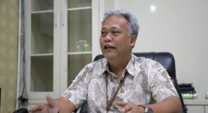 PEMKOT SURABAYA PERBAIKI STRUKTUR TANAH PENYEBAB KERUSAKAN JALAN DI WIYUNG