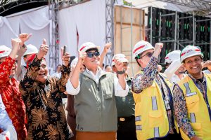 PROYEK PASAR KOLPAJUNG RESMI DIMULAI, BUPATI PAMEKASAN CERITAKAN PEMBANGUNAN TERTUNDA GEGARA COVID-19