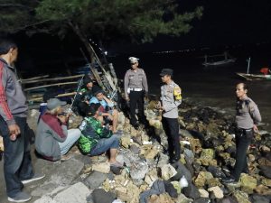 Polres Tanjungperak Patroli Dialogis, Sampaikan Himbauan Waspada Banjir Rob Dampak Fenomena Perigee