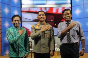 Kapolres AKBP Teguh Priyo Wasono talkshow secara LIVE di Bali TV
