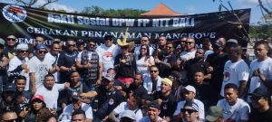 OPA GAUL MENJADI WARGA KEHORMATAN FORUM PEMUDA NTT – BALI