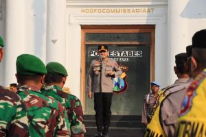 Kapolrestabes Surabaya Pimpin Apel Besar Satkamling