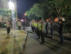 Atensi malam minggu, Kapolsek Kutsel Pimpin apel siaga.