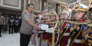 Semarakkan Hari Bhayangkara ke 77 Polda Jatim Gelar Lomba Polisi Cilik