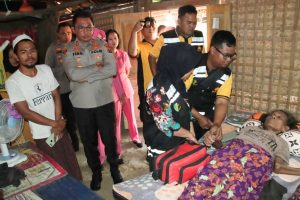 Jelang Hari Bhayangkara ke-77, Kapolres Bangkalan dan Ketua Bhayangkari Gelar Bakti Sosial