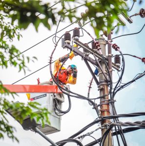Pemeliharaan Tanpa Padam PLN Turunkan Gangguan Hingga 30%