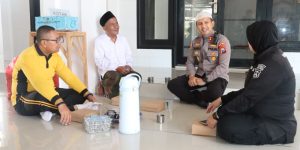 Gelar Jum’at Curhat , Kapolres Sumenep Dengarkan Keluhan Takmir Masjid Darussalam