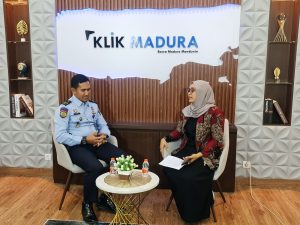 Keterbukaan Informasi, Plt. Kalapas Narkotika Kelas IIA Pamekasan Kanwil Kemenkumham Jatim Talk Show di Klik Madura