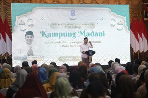 KAMPUNG MADANI DI SURABAYA DIMULAI, WALI KOTA ERI TARGETKAN ANGKA KEMISKINAN DAN PENGANGGURAN TURUN DRASTIS