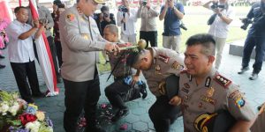 Ratusan Personel dan Ribuan PNS Polda Jatim Naik Pangkat di Hari Bhayangkara ke – 77