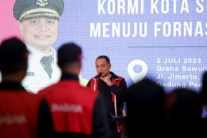 WALI KOTA ERI CAHYADI OPTIMIS, ATLET SURABAYA RAIH MEDALI TERBANYAK DI PERHELATAN FORNAS KE-VII 2023