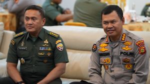 Bersama Rombongan Datangi Mapolda Bali, Kasdam IX/Udayana Beri Kejutan Jajaran Polda Bali