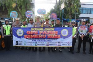 Pemasangan Pita Operasi Oleh Kapolres Pamekasan, Tanda Ops Patuh Semeru 2023 Dimulai