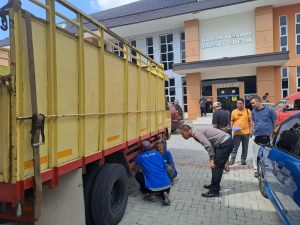 Sat Lantas Polres Gresik Beri Pelayanan Terbaik ke Masyarakat Wajib Pajak di Samsat