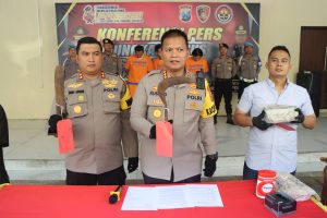 Polresta Sidoarjo Amankan Tiga Tersangka Kasus Pengeroyokan Gunakan Saja