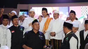 Bupati Sampang Hadiri Tabligh Akbar Bersama Ustadz Abdul Somad di Ponpes Darul Huffadz Banyuates
