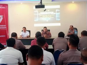 Polres Gresik Gelar Pembinaan Etika Profesi Dan Sosialisasi Perpol No 7 Tahun 2023 di Polsek Driyorejo