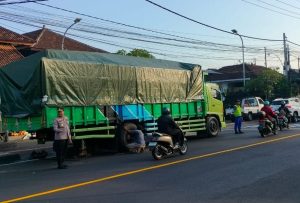 Truk Tronton Pecah Ban, Ini Yang dilakukan Kompol Made Karsa
