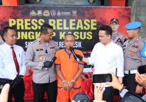 Satreskrim Polres Gresik Ungkap Kasus Pencabulan Anak Tiri, Pelaku Ditangkap di NTT