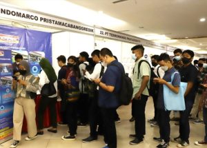 TEKAN PENGANGGURAN, PEMKOT SURABAYA GELAR BURSA KERJA SEDIAKAN 1.300 LOWONGAN DARI DALAM DAN LUAR NEGERI