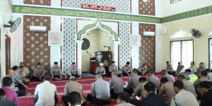 Ngaji Bersama, Polres Bangkalan Tingkatkan Pembinaan Rohani dan Mental Personil