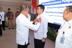 Berantas Praktik Pungli, Kakanwil Kemenkumham Jatim Kukuhkan Satgas UPP