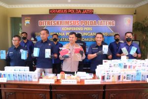 Masyarakat untuk Beli Handphone Resmi dan Tidak Tergiur Harga Murah