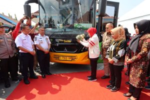 Gubernur Khofifah Janji Maksimalkan Layanan Transportasi Publik