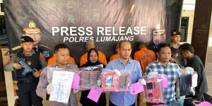 Polres Lumajang Berhasil Tangkap 4 Orang Palsukan Kartu Pajak E-Pasir