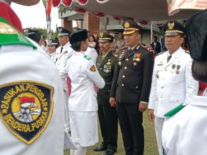 HUT Kemerdekaan RI Ke-78 Kapolsek Kuta Utara Jadi Irup Upacara Penurunan Bendera