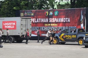 Polda Jatim Gelar Bintek Pelatihan Sispamkota Untuk Pengamanan Pemilu 2024 